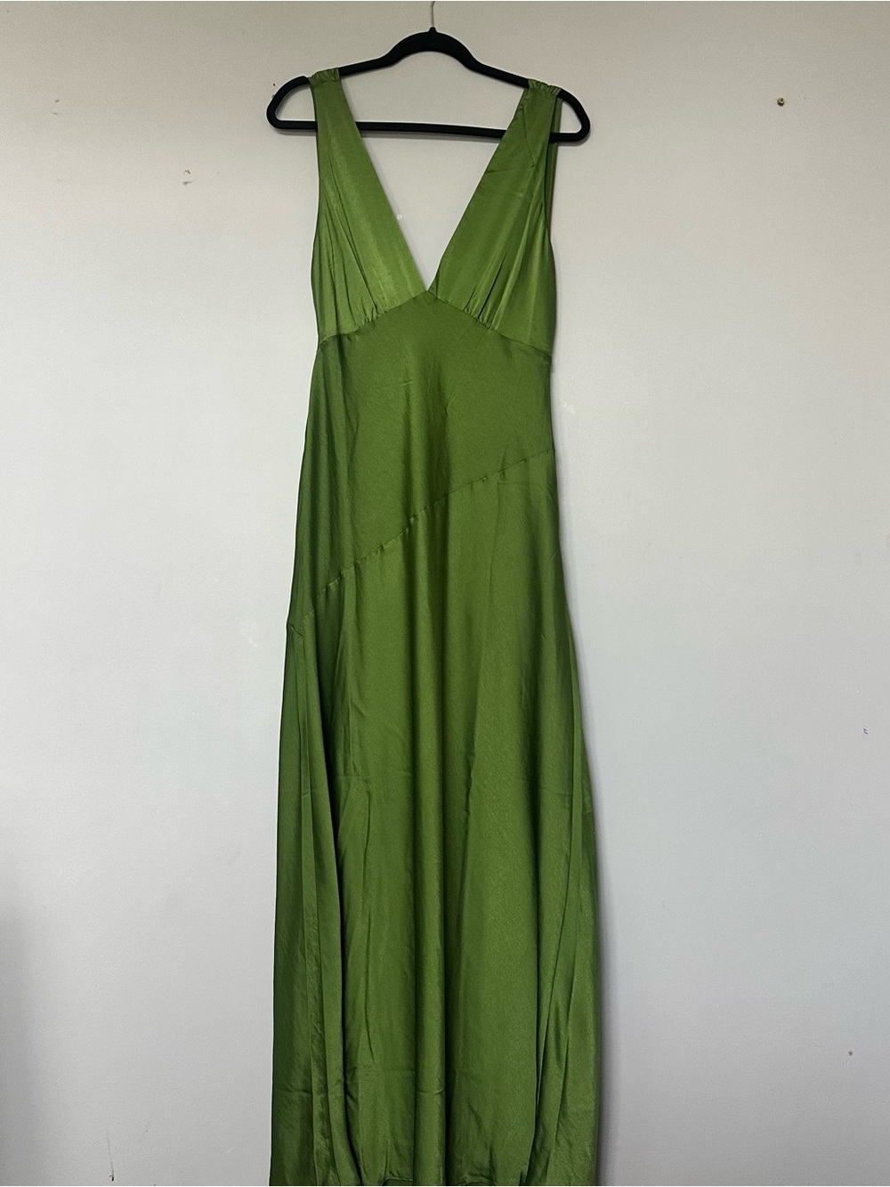 MESHKI Nadia Emerald Satin Maxi Dress With Back Cowl Size L